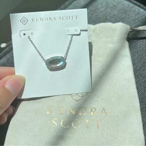 Kendra Scott Elisa Pendant necklace in Dichroic Glass!